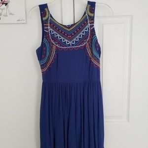 Embroidery detail dress
